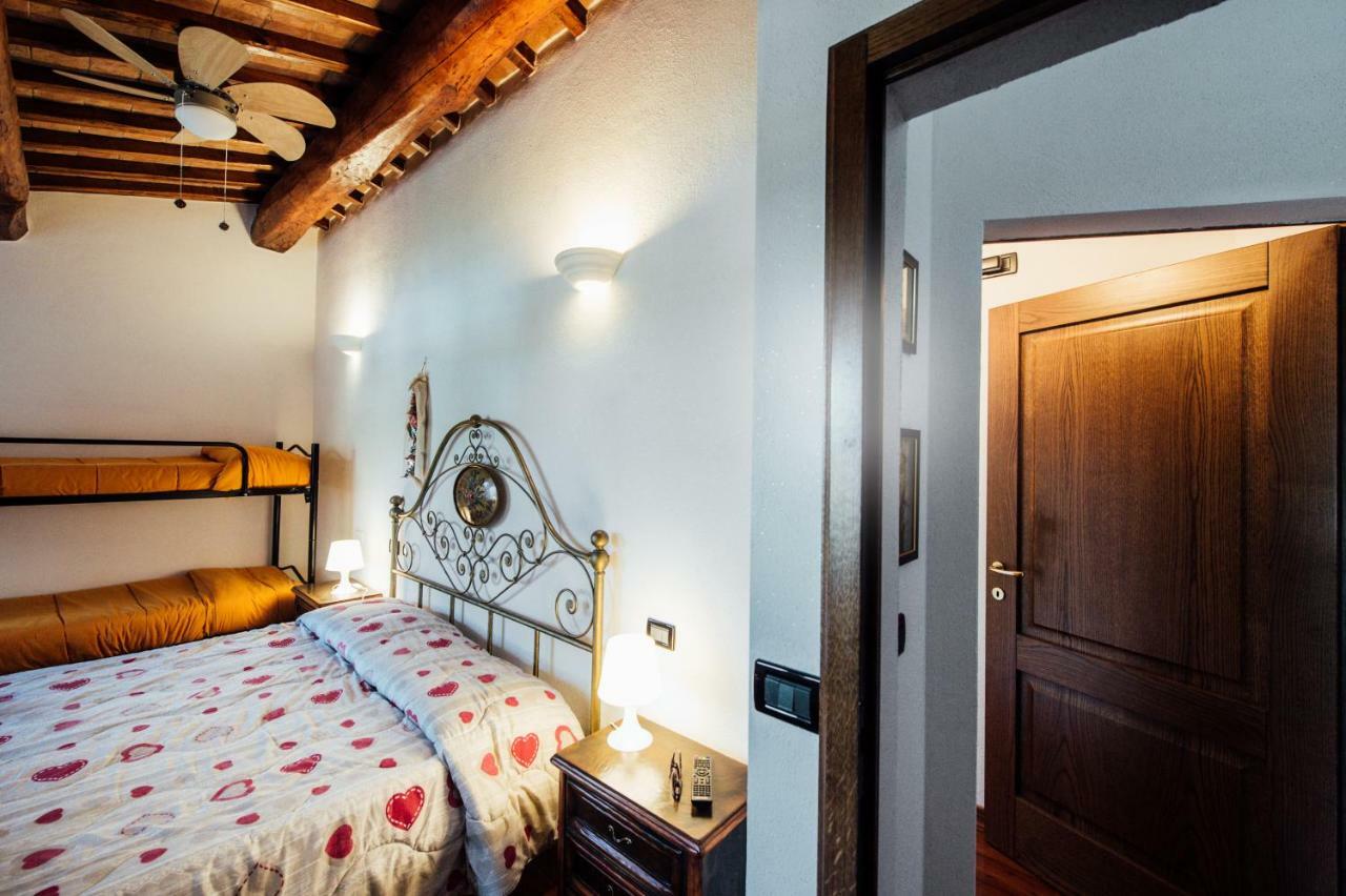 Agriturismo Il Noce 卡斯蒂戈隆·多尔希亚 外观 照片