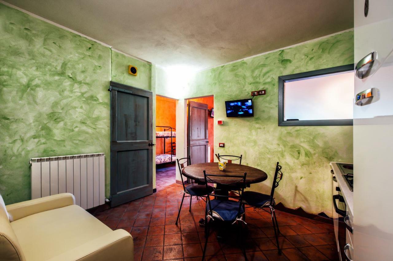 Agriturismo Il Noce 卡斯蒂戈隆·多尔希亚 外观 照片