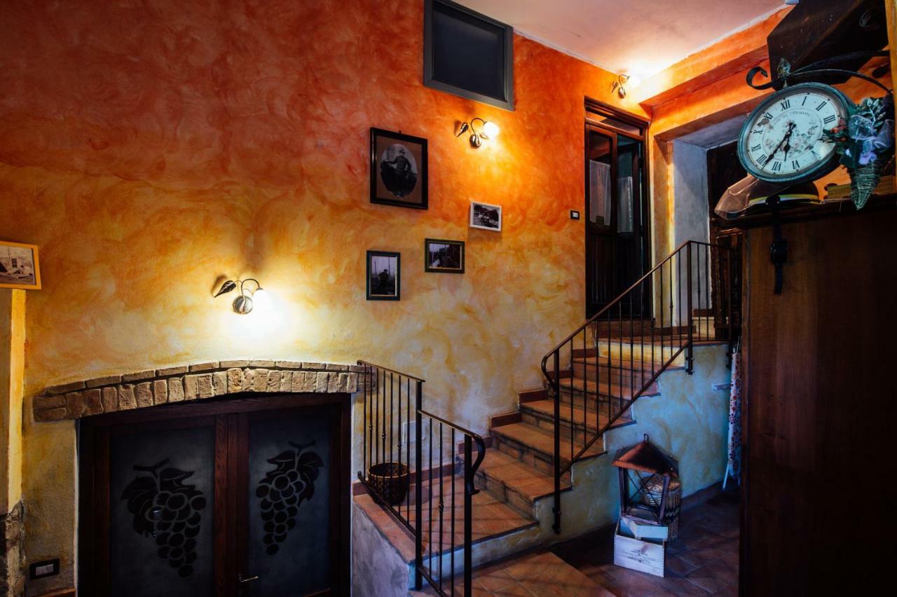 Agriturismo Il Noce 卡斯蒂戈隆·多尔希亚 外观 照片