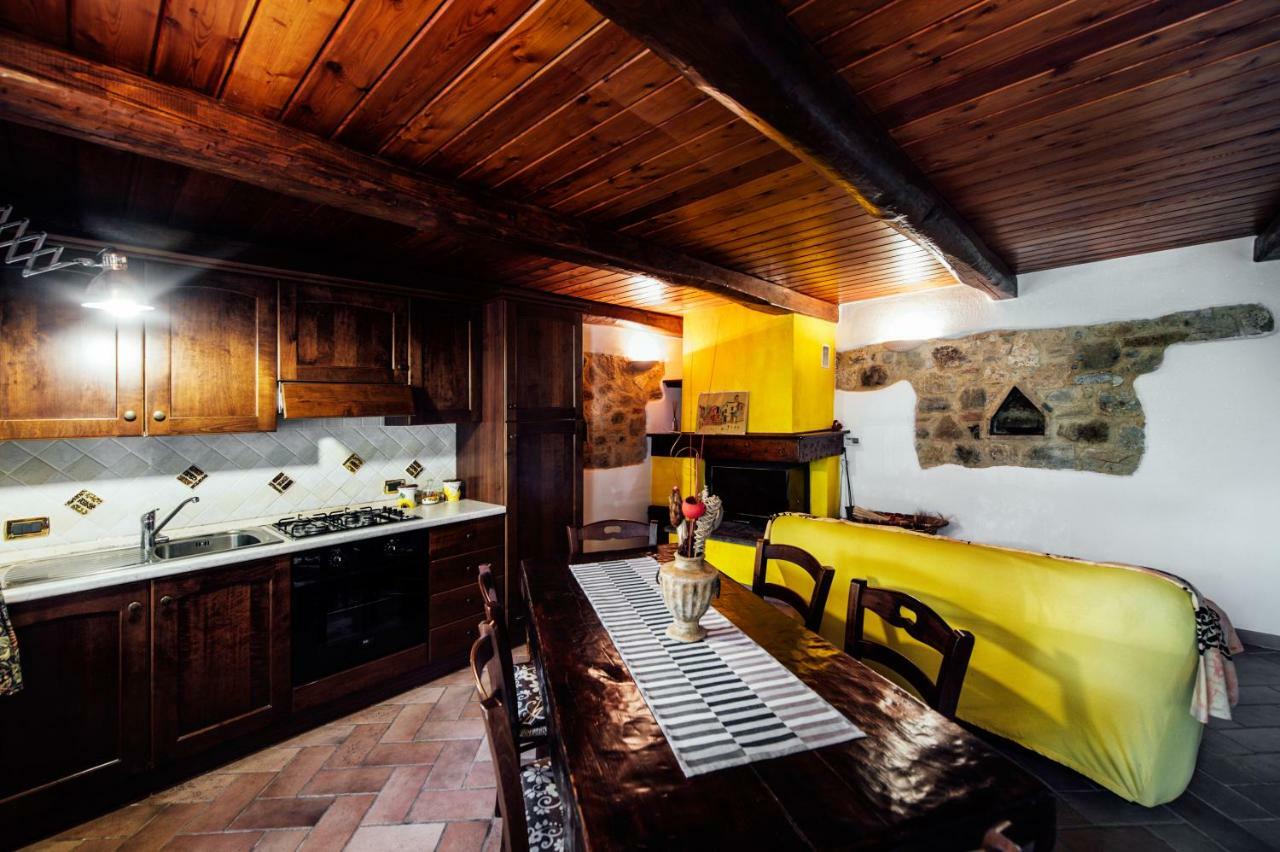 Agriturismo Il Noce 卡斯蒂戈隆·多尔希亚 外观 照片
