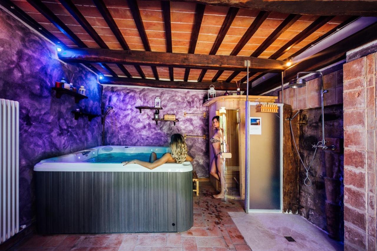 Agriturismo Il Noce 卡斯蒂戈隆·多尔希亚 外观 照片